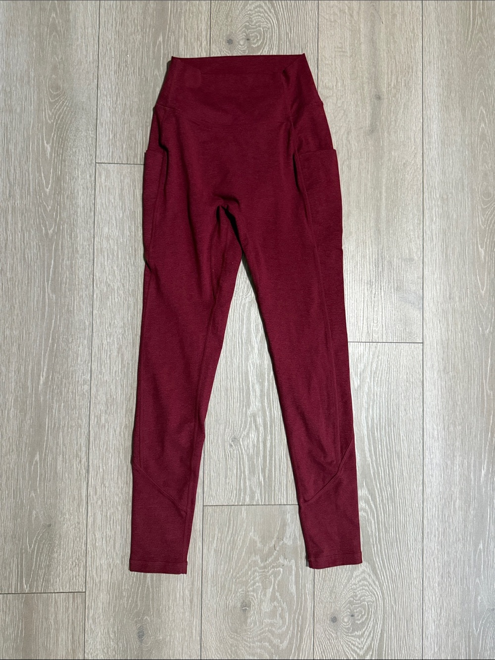 Stori High-Waist Maroon Leggings with Side Pockets